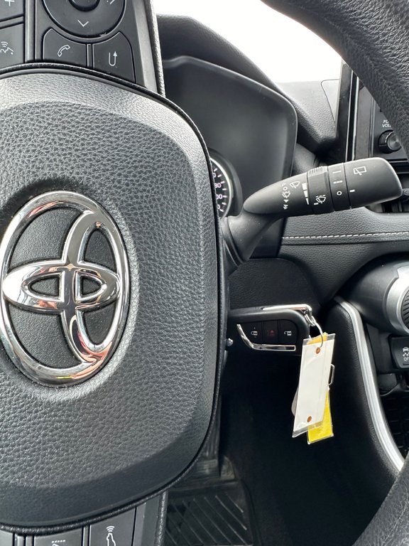 2022  RAV4 * VERSION LE * AWD * in Amos, Quebec - 15 - w1024h768px