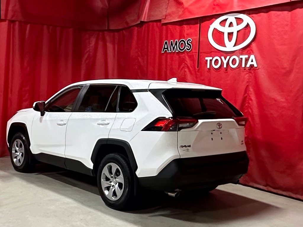 2022  RAV4 * VERSION LE * AWD * in Amos, Quebec - 3 - w1024h768px