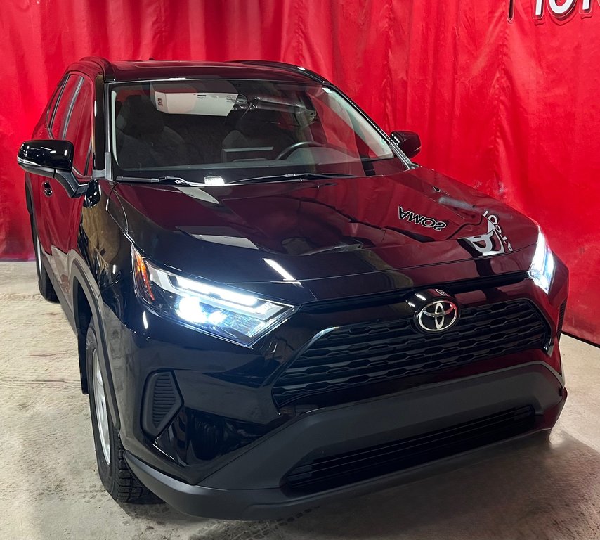 Toyota RAV4 XLE 2022 à Amos, Québec - 4 - w1024h768px