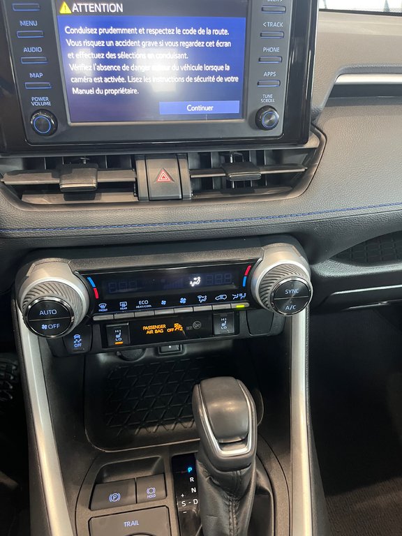 Toyota RAV4 Hybrid SE 2022 à Amos, Québec - 16 - w1024h768px