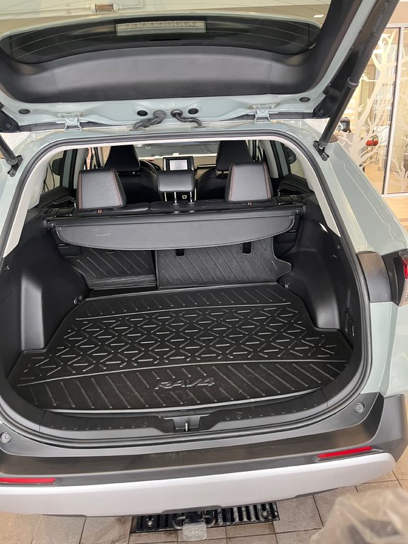 Toyota RAV4 Trail 2022 à Amos, Québec - 7 - w1024h768px