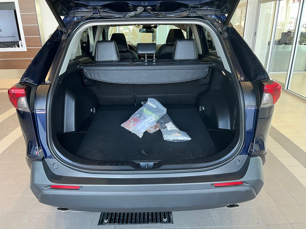 2022 Toyota RAV4 XLE in Amos, Quebec - 7 - w1024h768px