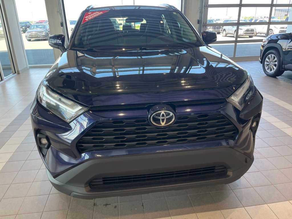 2022 Toyota RAV4 XLE in Amos, Quebec - 2 - w1024h768px
