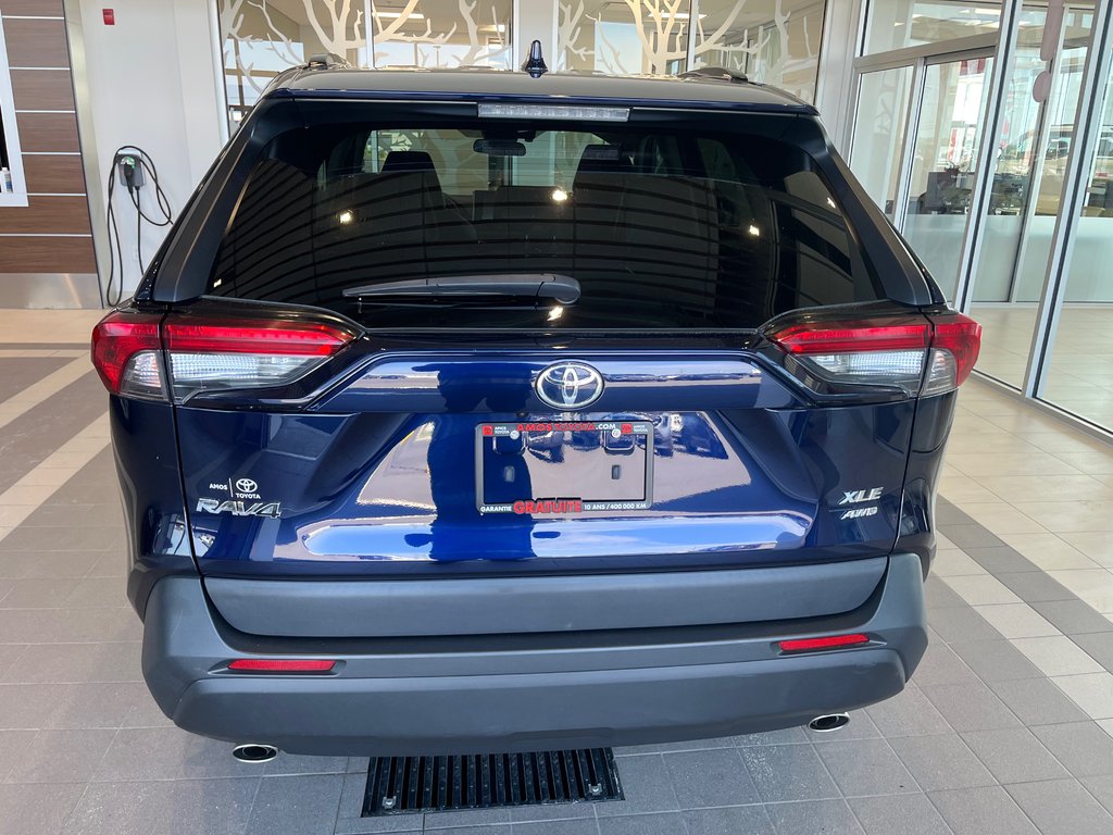 2022 Toyota RAV4 XLE in Amos, Quebec - 6 - w1024h768px