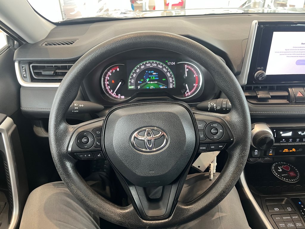 2023 Toyota RAV4 LE in Amos, Quebec - 13 - w1024h768px