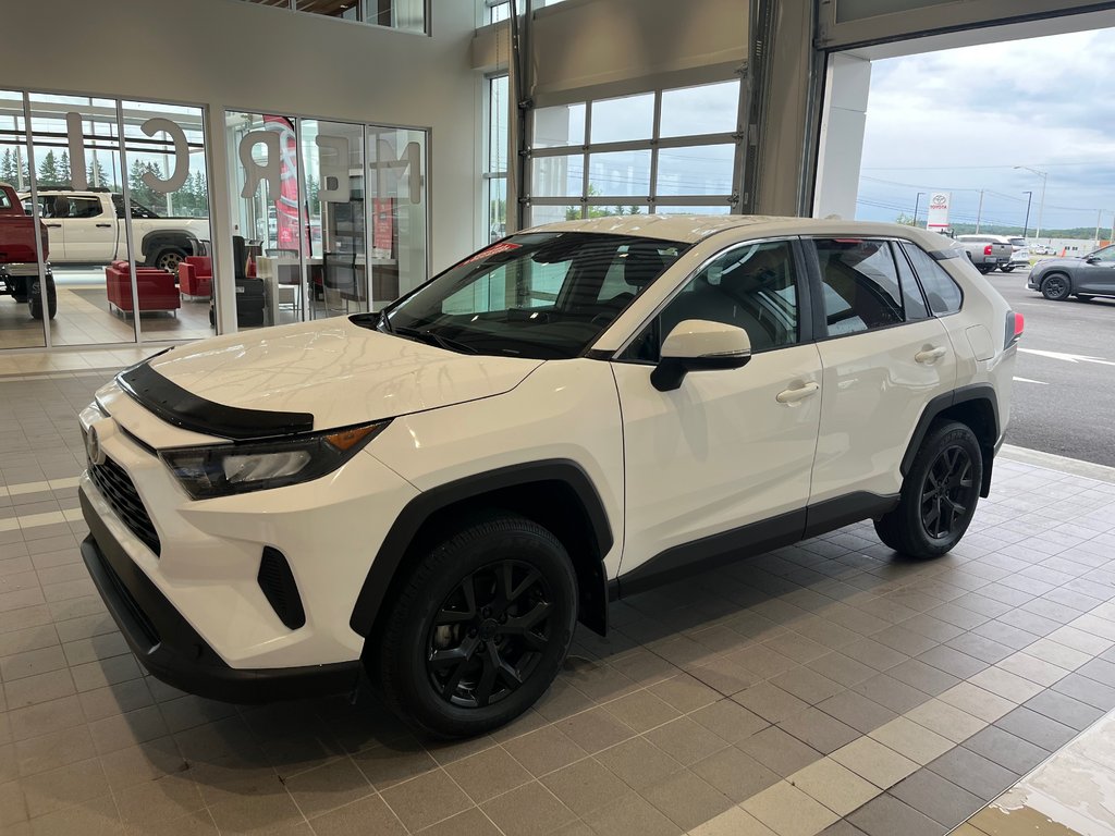 Toyota RAV4 LE 2023 à Amos, Québec - 7 - w1024h768px