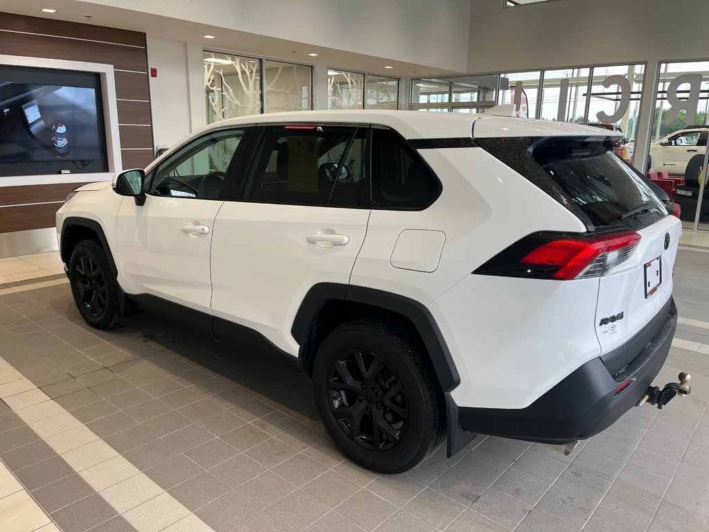 Toyota RAV4 LE 2023 à Amos, Québec - 6 - w1024h768px