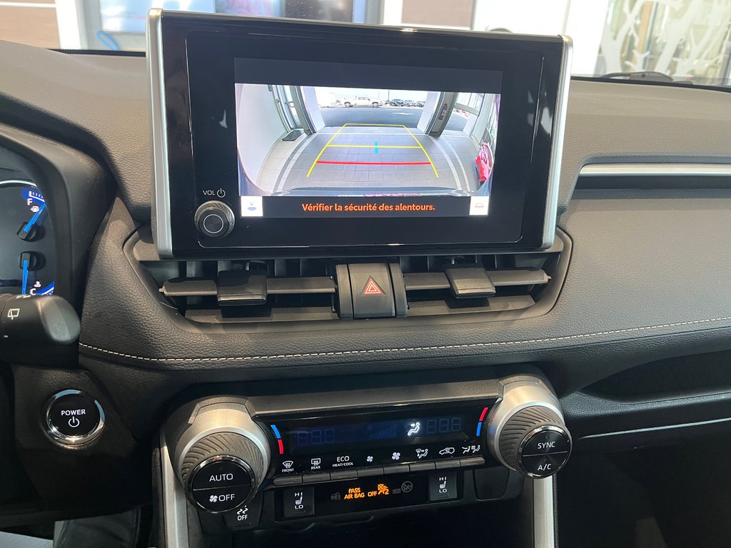 2023 Toyota RAV4 Hybrid XLE in Amos, Quebec - 19 - w1024h768px
