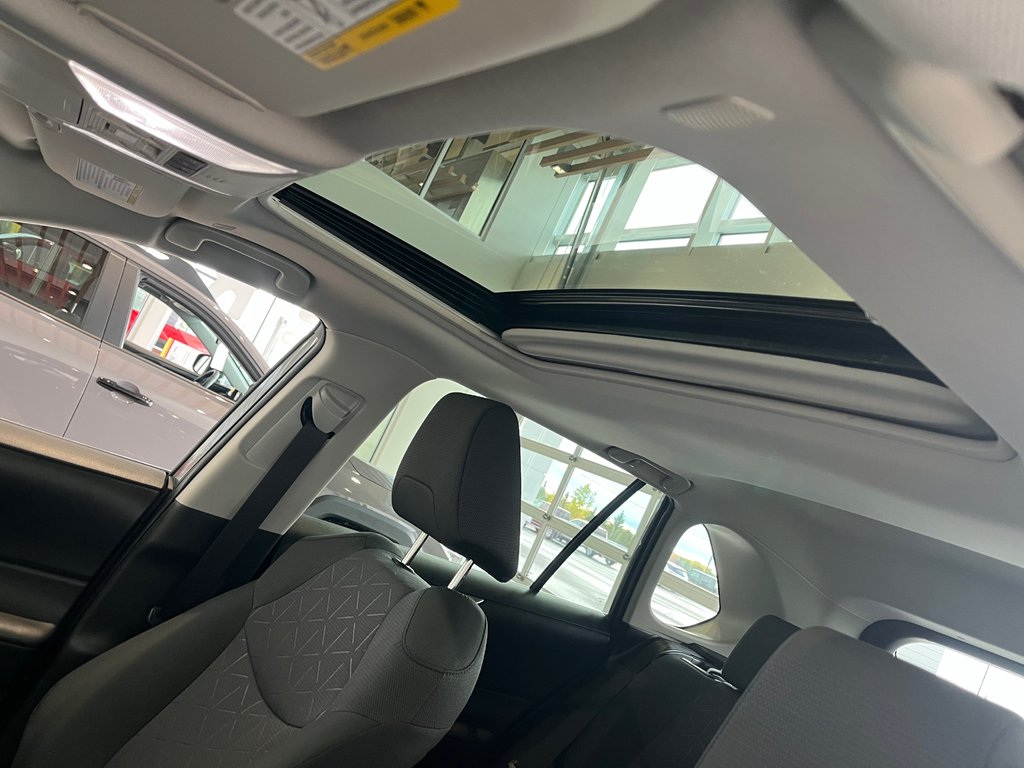 2023 Toyota RAV4 Hybrid XLE in Amos, Quebec - 20 - w1024h768px