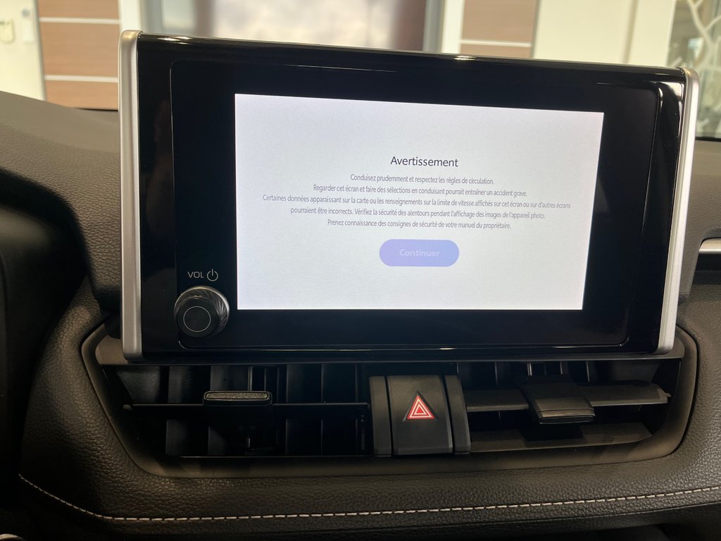 2023 Toyota RAV4 Hybrid XLE in Amos, Quebec - 15 - w1024h768px