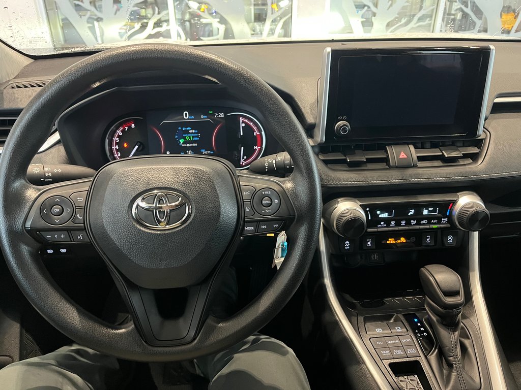 2024 Toyota RAV4 LE in Amos, Quebec - 10 - w1024h768px