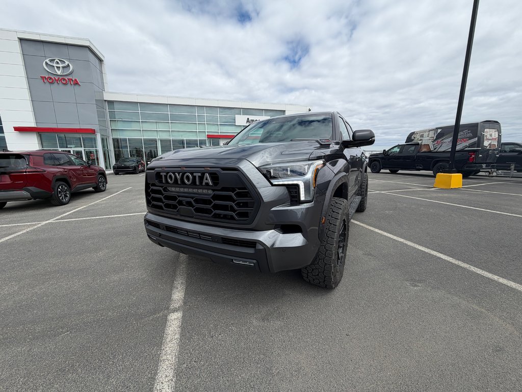 Toyota Sequoia Hybrid TRD PRO 2026 à Amos, Québec - 5 - w1024h768px