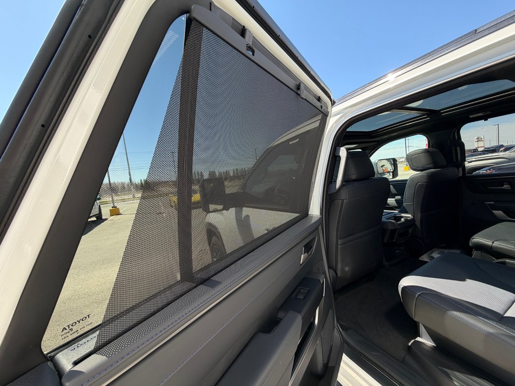 2026 Toyota Sequoia Hybrid PLATINUM in Amos, Quebec - 12 - w1024h768px