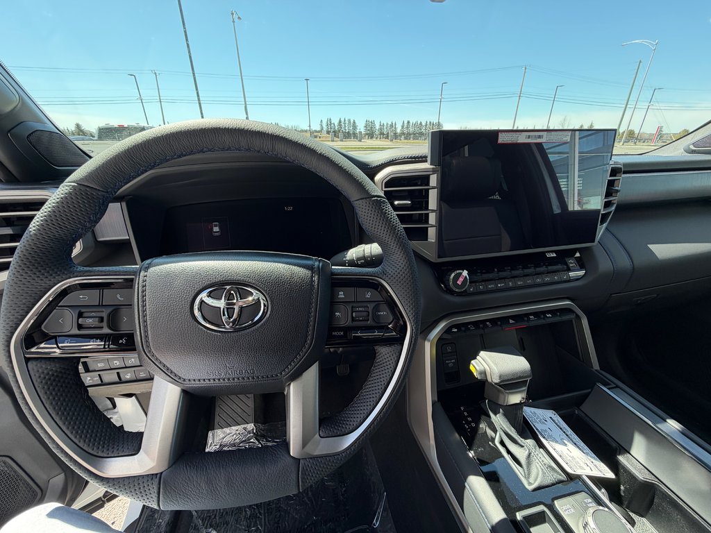 2026 Toyota Sequoia Hybrid PLATINUM in Amos, Quebec - 11 - w1024h768px