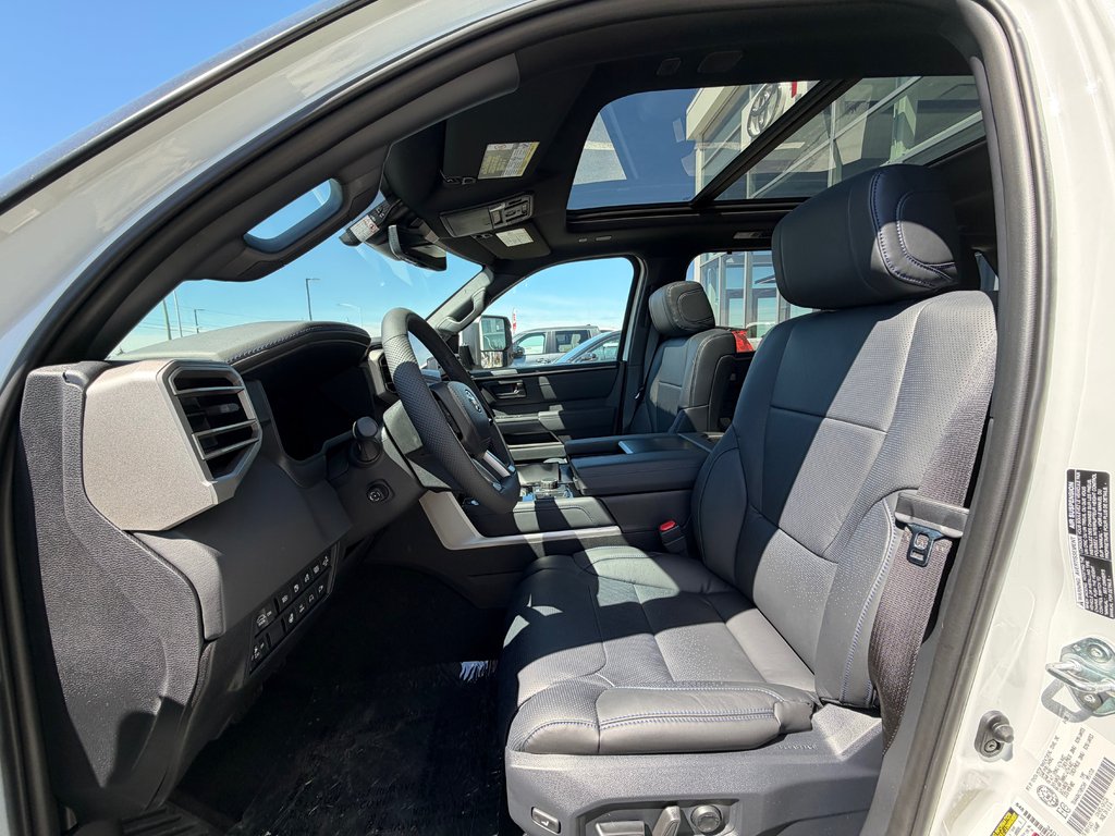 2026 Toyota Sequoia Hybrid PLATINUM in Amos, Quebec - 10 - w1024h768px