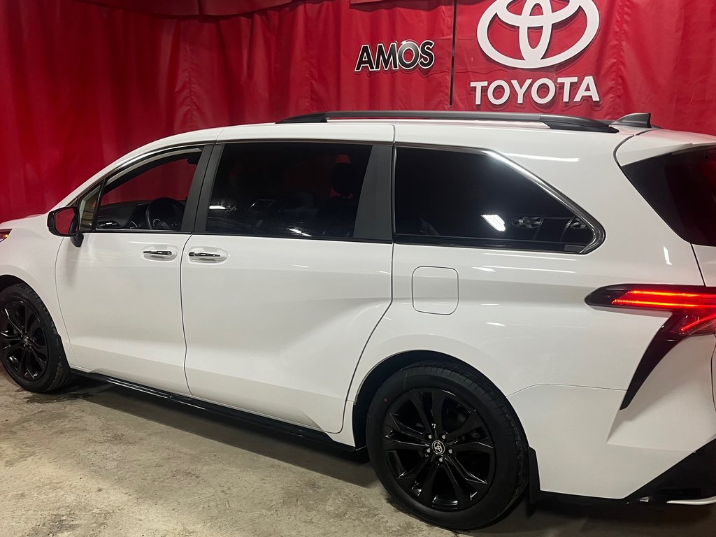 2023 Toyota Sienna Hybrid XSE 7-PASS in Amos, Quebec - 8 - w1024h768px