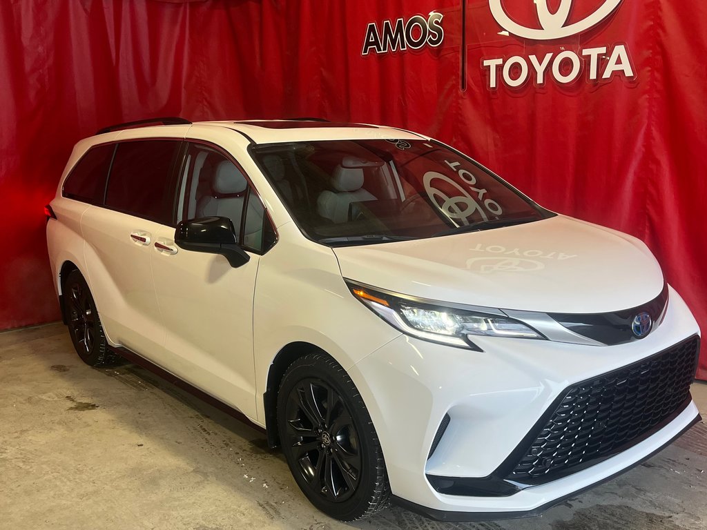 2023 Toyota Sienna Hybrid XSE 7-PASS in Amos, Quebec - 1 - w1024h768px