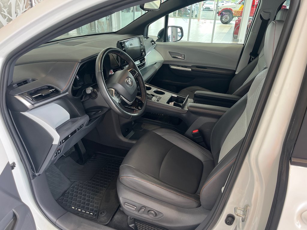 Toyota Sienna XSE HYBRIDE AWD 2021 à Amos, Québec - 16 - w1024h768px