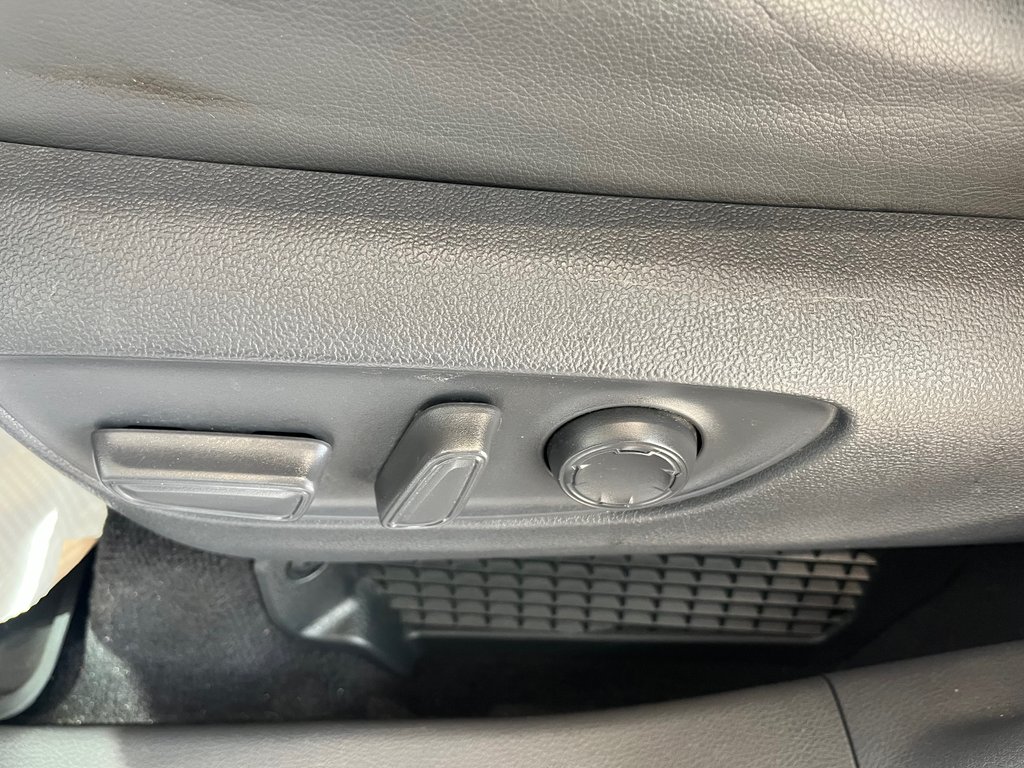 Toyota Sienna XSE HYBRIDE AWD 2021 à Amos, Québec - 19 - w1024h768px