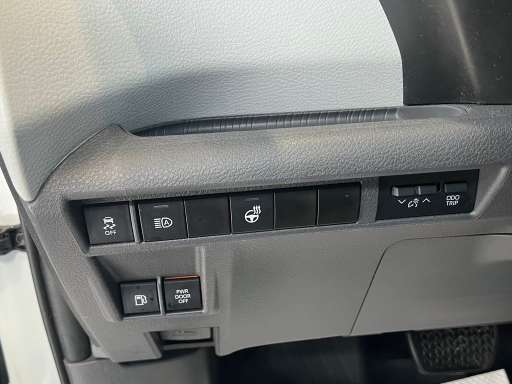 Toyota Sienna XSE HYBRIDE AWD 2021 à Amos, Québec - 18 - w1024h768px