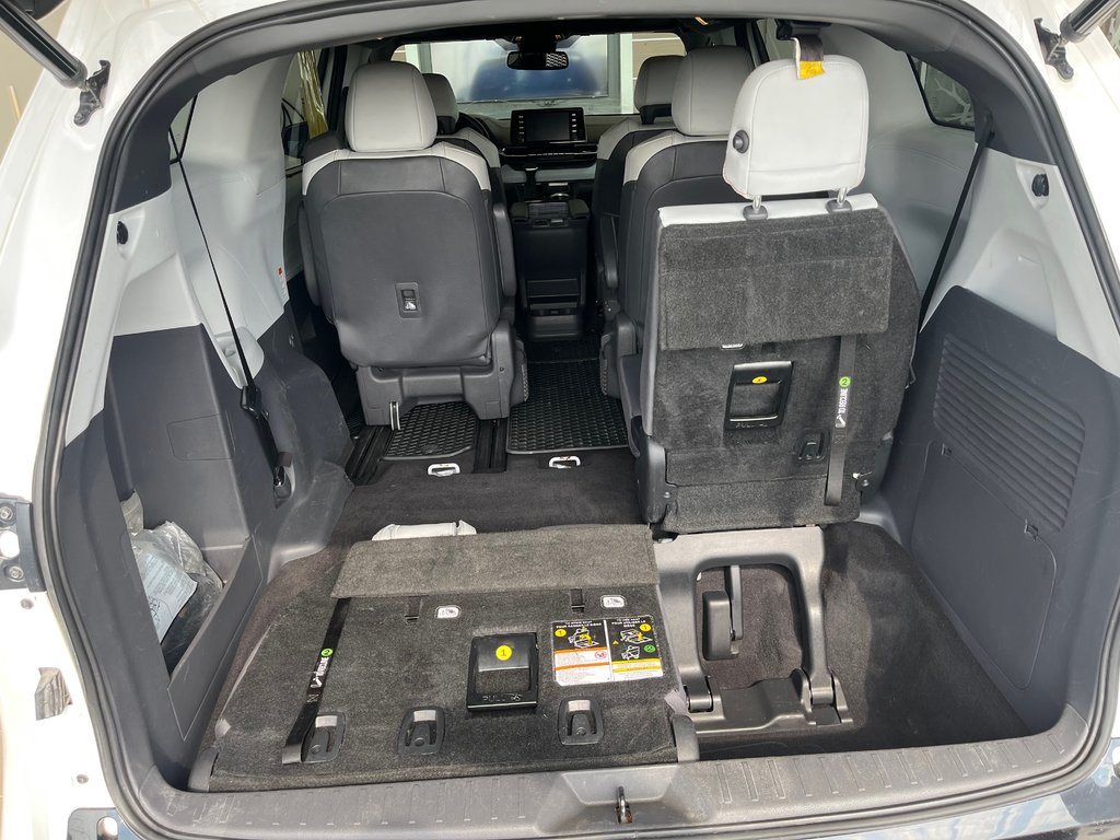 Toyota Sienna XSE HYBRIDE AWD 2021 à Amos, Québec - 12 - w1024h768px