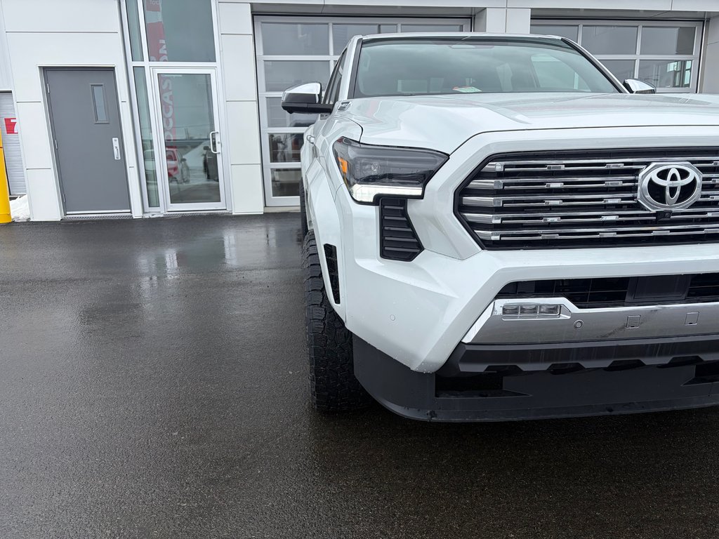 Toyota Tacoma Hybrid Limited 2025 à Amos, Québec - 3 - w1024h768px