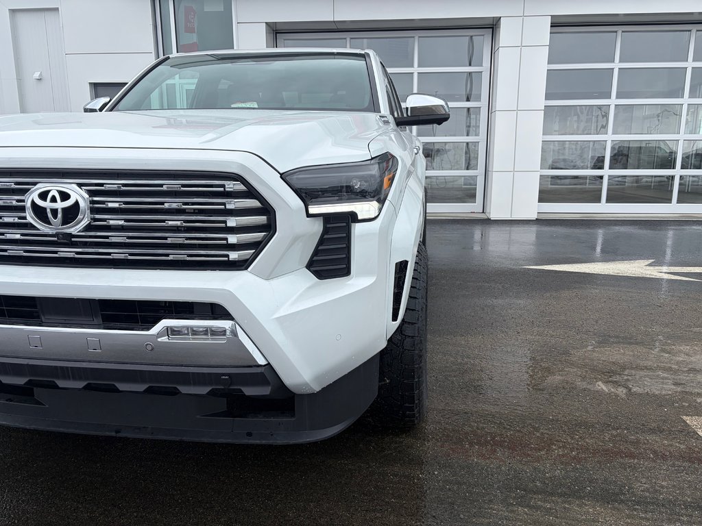 Toyota Tacoma Hybrid Limited 2025 à Amos, Québec - 4 - w1024h768px