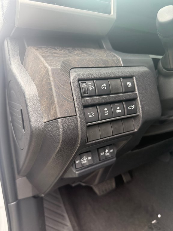 Toyota Tacoma Hybrid Limited 2025 à Amos, Québec - 8 - w1024h768px