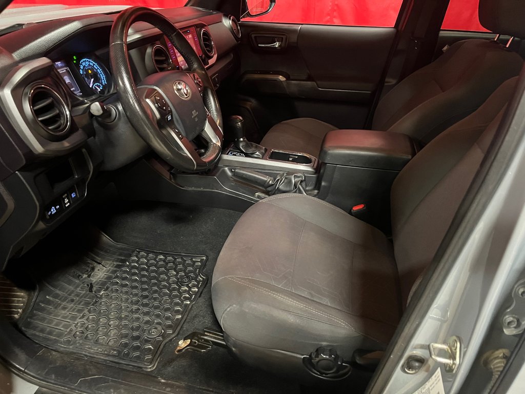 2019  Tacoma DOUBLE CAB 6A in Amos, Quebec - 8 - w1024h768px