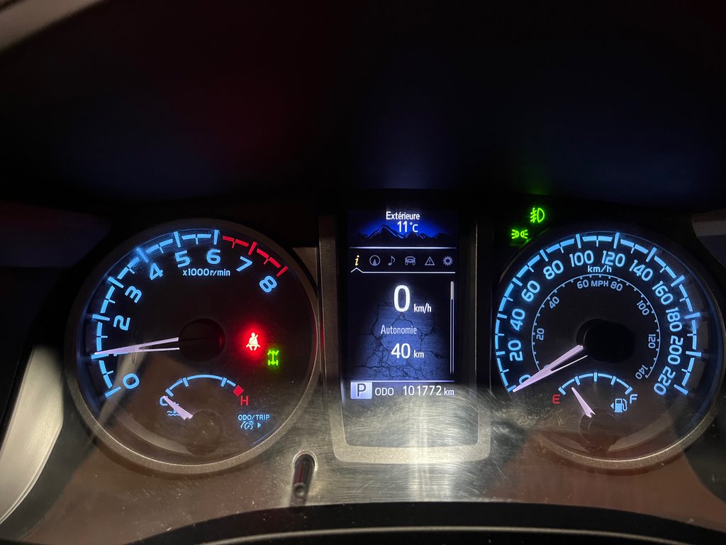 2019  Tacoma DOUBLE CAB 6A in Amos, Quebec - 9 - w1024h768px