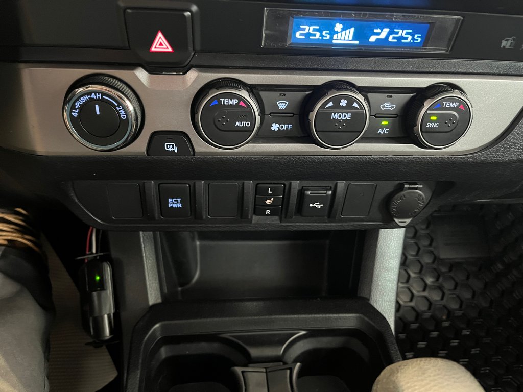 Toyota Tacoma SR5 2021 à Amos, Québec - 17 - w1024h768px