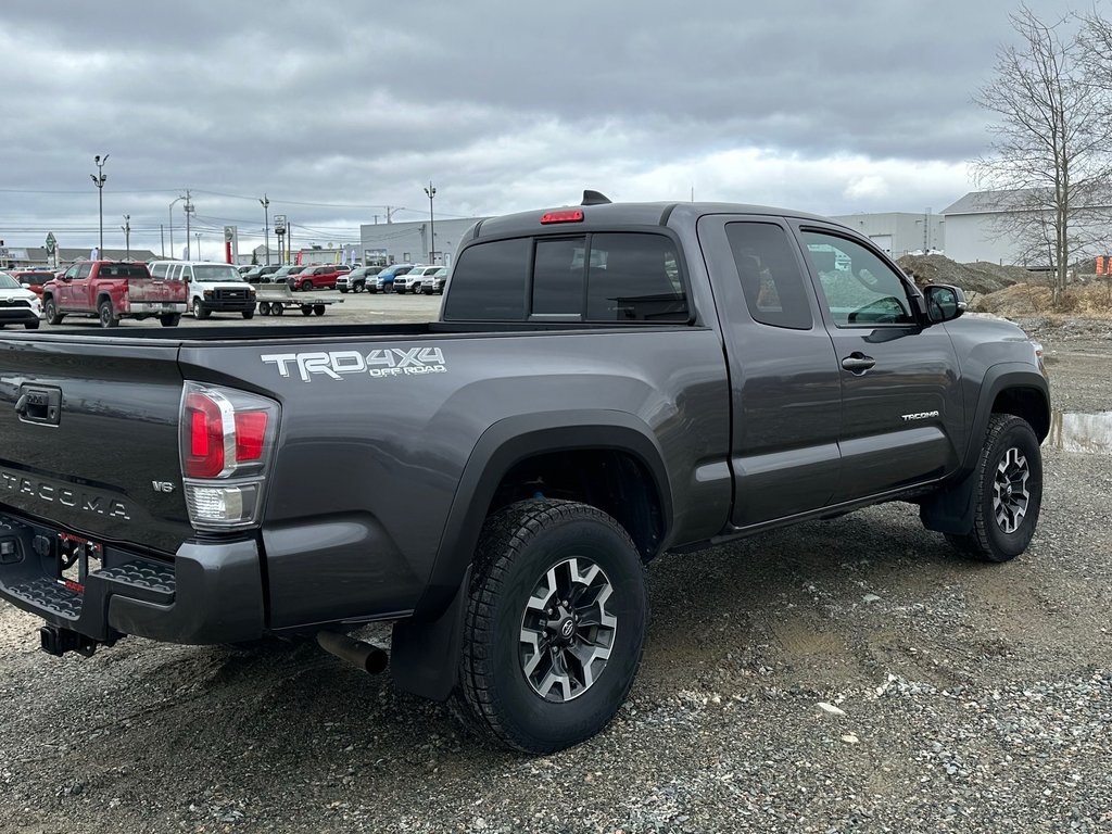 2023  Tacoma * 4X4 * ACCES CAB  * in Amos, Quebec - 30 - w1024h768px
