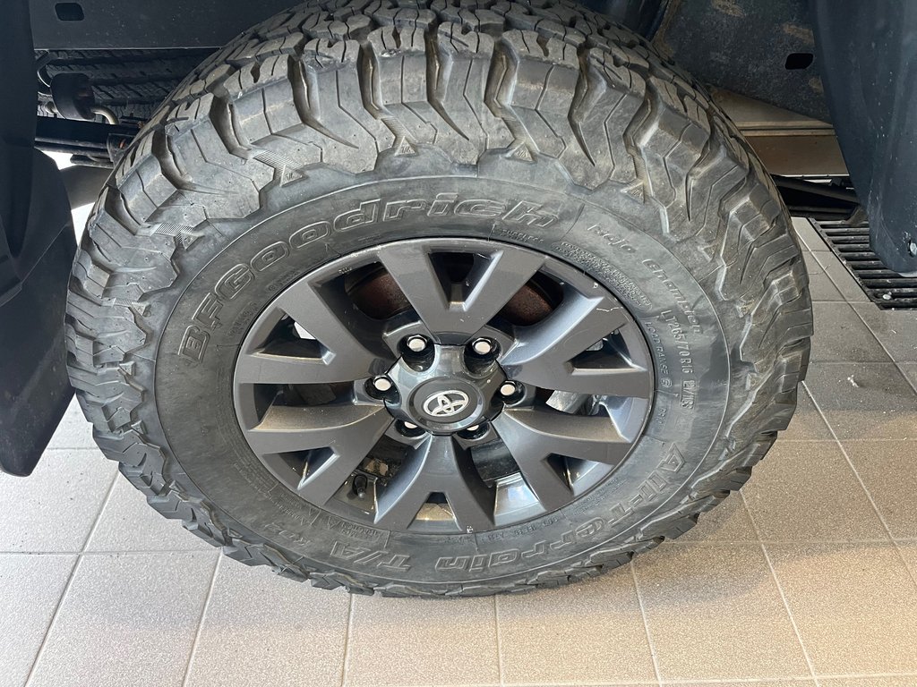 Toyota Tacoma SR5 2023 à Amos, Québec - 11 - w1024h768px