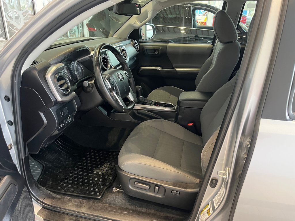 Toyota Tacoma SR5 2023 à Amos, Québec - 13 - w1024h768px