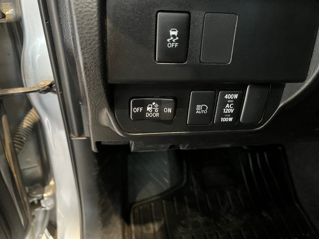 Toyota Tacoma SR5 2023 à Amos, Québec - 15 - w1024h768px