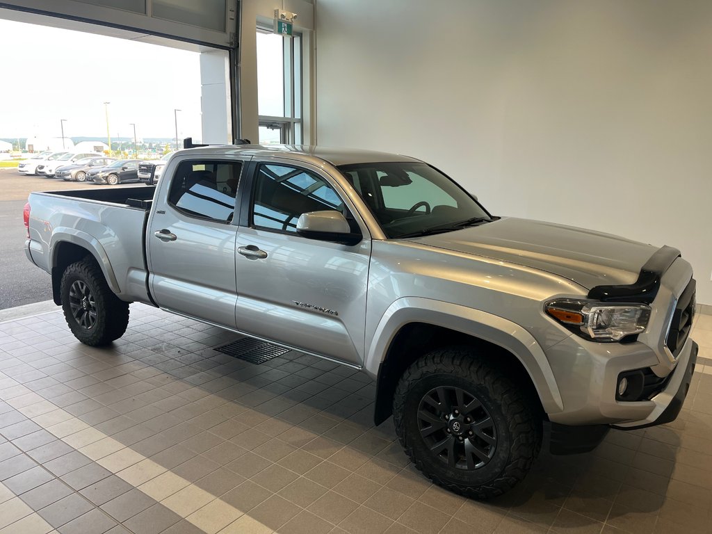 Toyota Tacoma SR5 2023 à Amos, Québec - 6 - w1024h768px