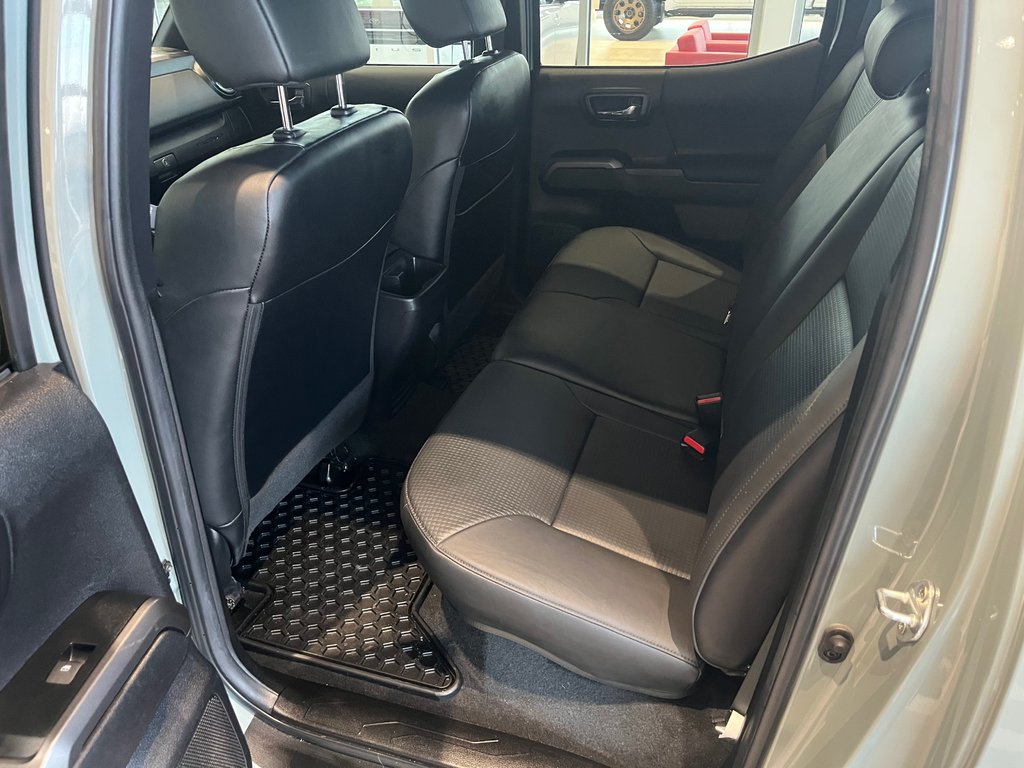 2023 Toyota Tacoma TRD SPORT PREMIUM in Amos, Quebec - 9 - w1024h768px