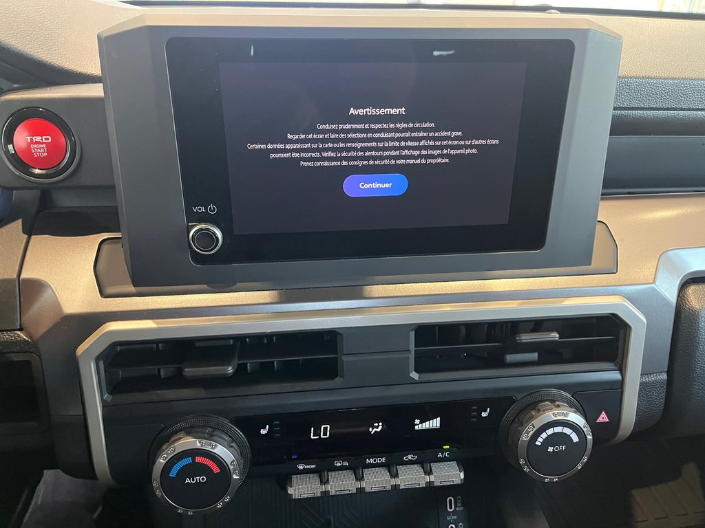 2024 Toyota Tacoma SR5 in Amos, Quebec - 16 - w1024h768px