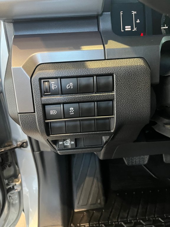 Toyota Tacoma SR5 2026 à Amos, Québec - 10 - w1024h768px