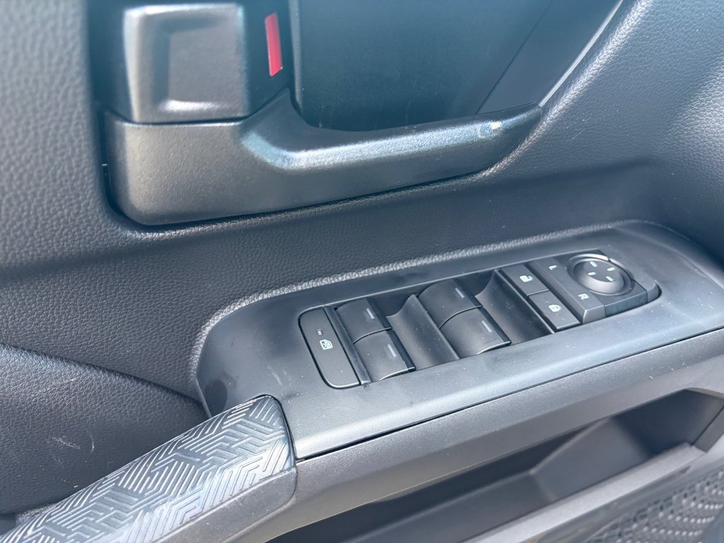 Toyota Tacoma SR5 Plus 2026 à Amos, Québec - 12 - w1024h768px