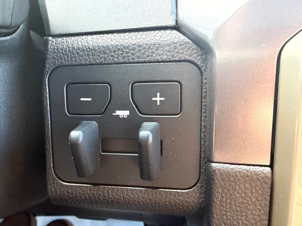 Toyota Tacoma SR5 Plus 2026 à Amos, Québec - 11 - w1024h768px