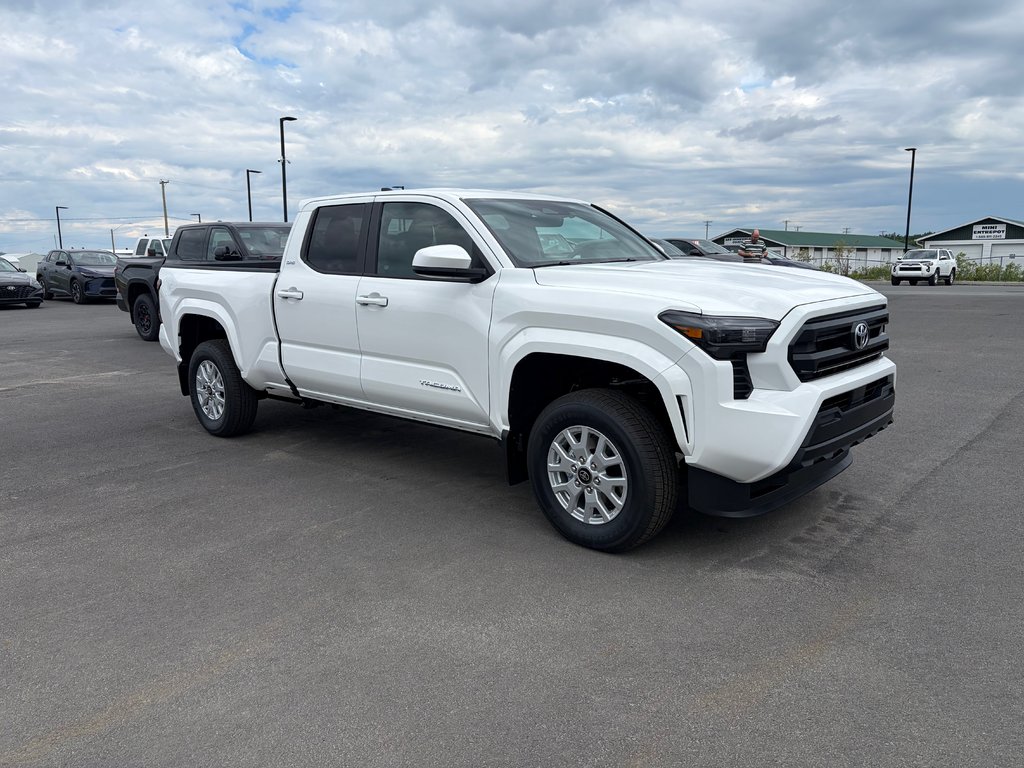 Toyota Tacoma SR5 2026 à Amos, Québec - 1 - w1024h768px