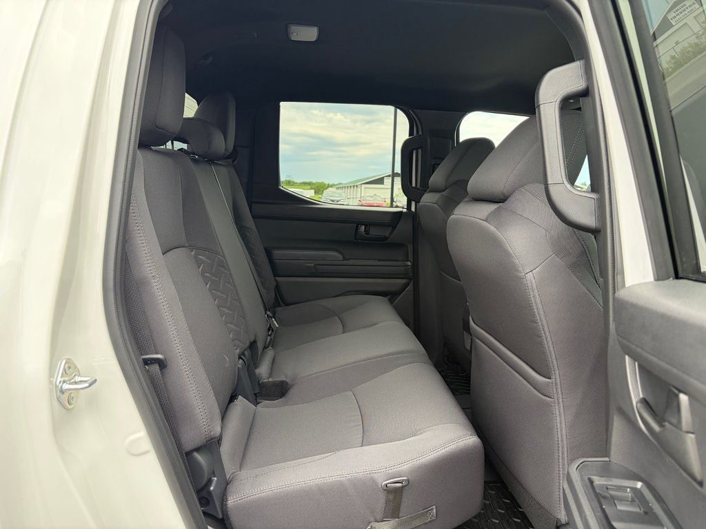Toyota Tacoma SR5 2026 à Amos, Québec - 8 - w1024h768px