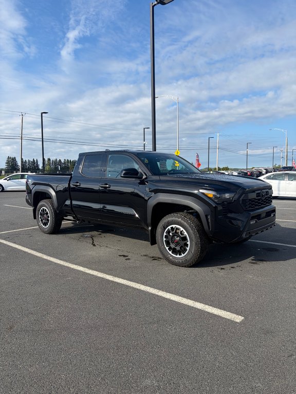 2026 Toyota Tacoma TRD Off Road in Amos, Quebec - 7 - w1024h768px