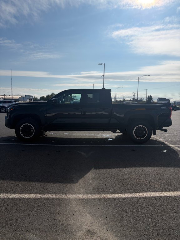 2026 Toyota Tacoma TRD Off Road in Amos, Quebec - 2 - w1024h768px