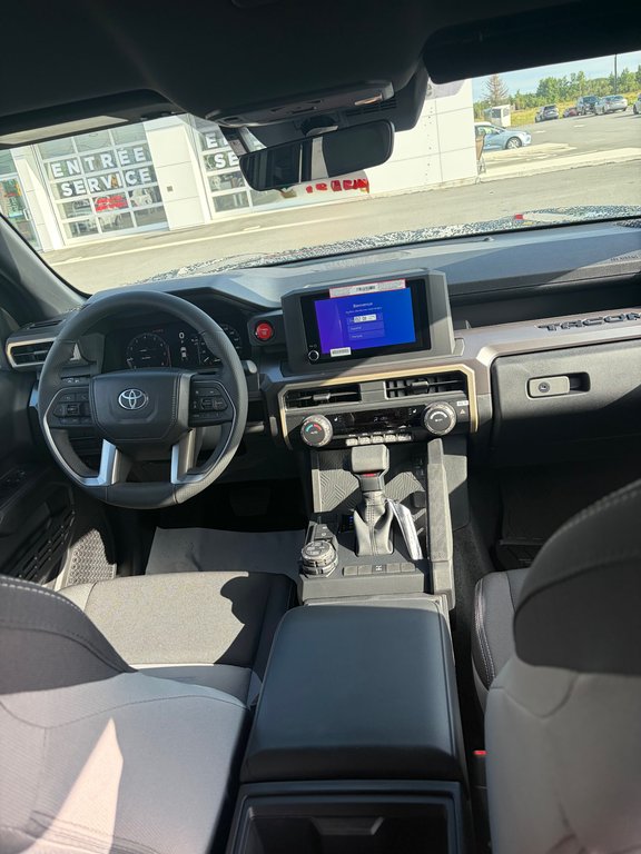 2026 Toyota Tacoma TRD Off Road in Amos, Quebec - 9 - w1024h768px