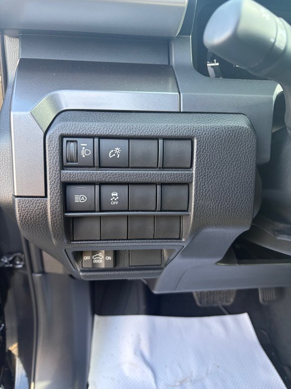 2026 Toyota Tacoma TRD Off Road in Amos, Quebec - 11 - w1024h768px