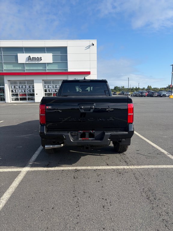 2026 Toyota Tacoma TRD Off Road in Amos, Quebec - 4 - w1024h768px
