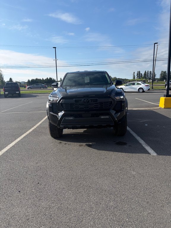 2026 Toyota Tacoma TRD Off Road in Amos, Quebec - 8 - w1024h768px