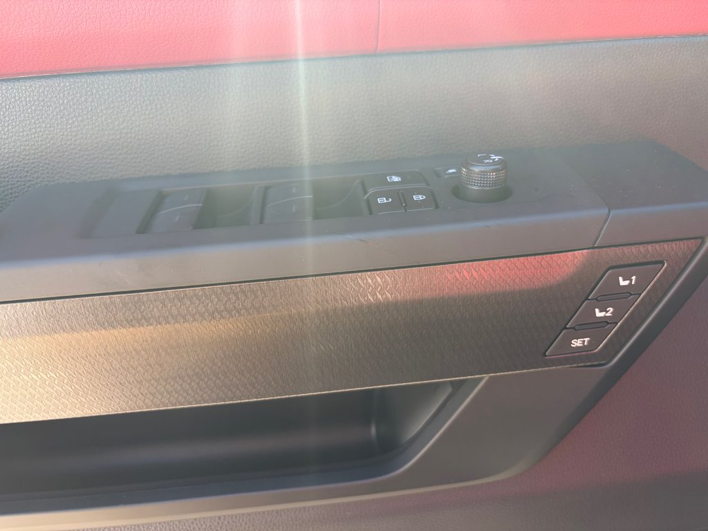 2026 Toyota Tundra Hybrid TRD PRO in Amos, Quebec - 12 - w1024h768px